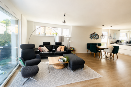 Haus zum Kaufen in Köngen 949.900,00 € 175.87 m²