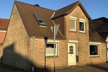Haus zum Kaufen in Heide 165.000,00 € 80 m²