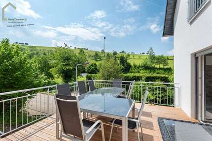 Haus zum Kaufen in Oberharmersbach 550.000,00 € 220 m²
