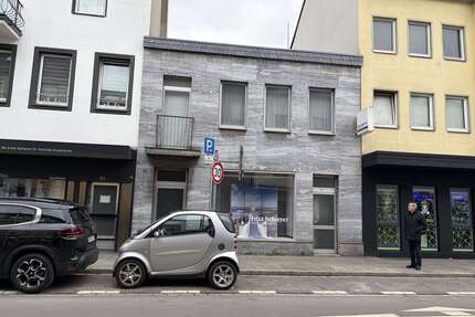 Haus zum Kaufen in Krefeld 170.000,00 € 135 m²