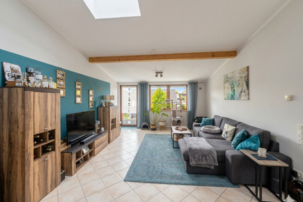 Helle 2-Zimmer-Wohnung mit Dachterrasse in Langenselbold