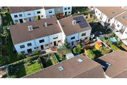 Charmantes Reihenmittelhaus mit Garten, Balkon, Garage und Keller in Großkugel - Kabelsketal