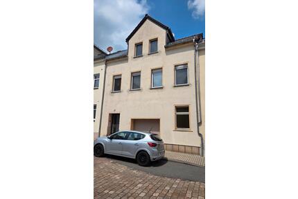 Reihenmittelhaus mit Garage und Einbauküche, - von Privat - - Crimmitschau