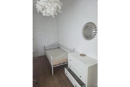WG Zimmer zu Vermieten €450 kalt Tübingen Mitte alt Stadt
