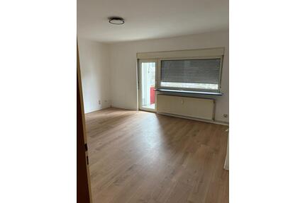 Attraktive 4- Zimmer Eigentumswohnung in Kelkheim - Frankfurt am Main Nied