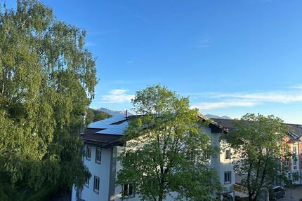 Zweitbezug - großzügige DG-Whg. in zentraler Lage - Rimsting