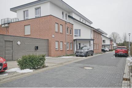 Zentral gelegene 4-Zimmer-Wohnung mit Einbauküche und Aufzug - Wildeshausen