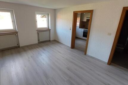 Single-Wohnung, 1 OG - 500,00&nbsp;EUR Kaltmiete, ca.&nbsp; 30,00&nbsp;m&sup2; in Bodenmais (PLZ: 94249)