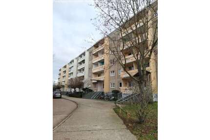Wohnung zum Mieten in Dessau-Roßlau 300,00 € 56.1 m²