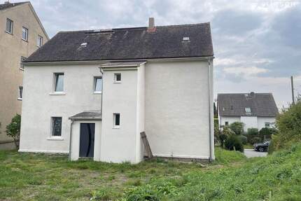 Einfamilienhaus zum Ausbau - Freie Wahl der Ausstattung für individuelles Wohnen - Löbau