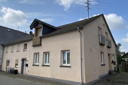 Vermietetes Zweifamilienhaus in zentraler Ortslage - Morbach Gutenthal