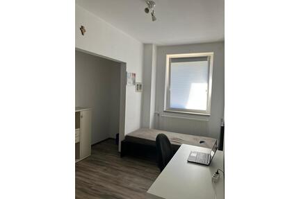 neue Mitbewohnerin für 7er WG - 369,00&nbsp;EUR Kaltmiete, ca.&nbsp; 16,00&nbsp;m&sup2; in Kassel (PLZ: 34117)