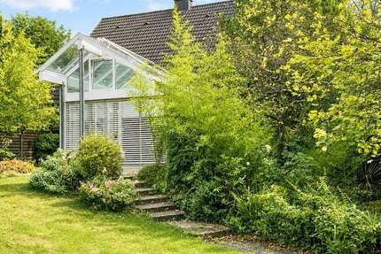 Haus zum Mieten in Siegburg 2.340,00 € 174 m²