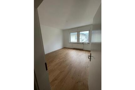 Traumhafte 2-Zimmer-Wohnung - Lichtdurchflutet, modern und frisch saniert! - Bernburg (Saale)