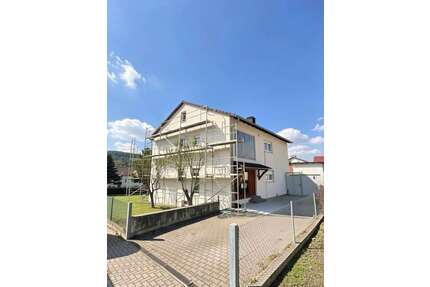 Mehrfamilienhaus mit drei Wohneinheiten und weiterem Baupotenzial - Aßlar