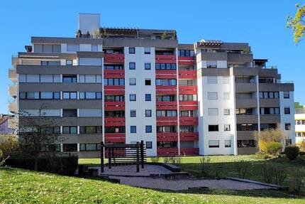 Bequemes Wohnen mit Aufzug und Hausmeisterservice! In S-Bahn-Nähe! - Weinstadt Beutelsbach