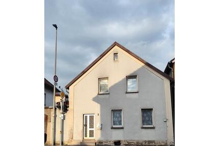 Kapitalanlage(vermietetes Haus in HallstadtBamberg) zu verkaufen