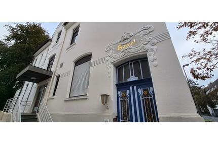 Modernes Denkmal: Stuckdecken-Apartment mit moderner Technik - Lippstadt