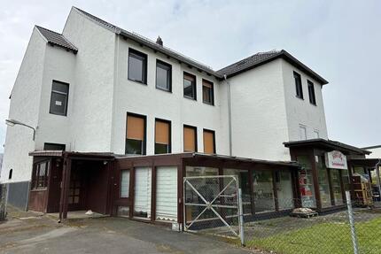 Großzügige 6-Zimmer-Wohnung mit Gartenanteil und 2 PKW-Stellplätzen - Hildesheim Oststadt/Stadtfeld