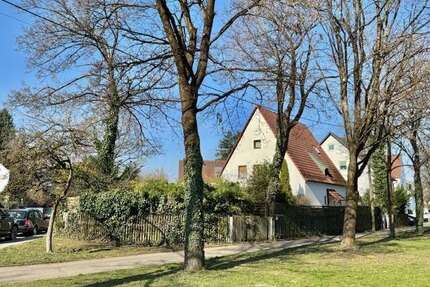 Grundstück zu verkaufen in München 1.900.000,00 € 790 m²