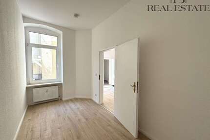 Wohnung zum Mieten in Magdeburg 297,00 € 33 m²