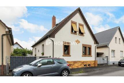 Charmantes Einfamilienhaus mit Nebengebäude, Garten und Terrasse in ruhiger Lage von Hainburg