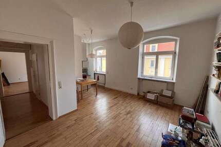 Wohnung zum Kaufen in Regensburg 259.000,00 € 47.99 m²