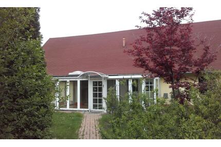 EINFAMILIENHAUS MIT GROSSEM GRUNDSTÜCK 2 WINTERGÄRTEN SAUNA 4 GA - Krauschwitz i. d. O.L.