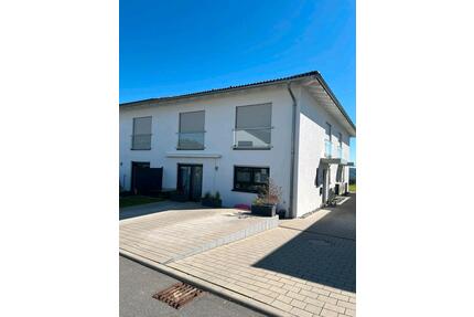 Einfamilieneckhaus - 430.000,00&nbsp;EUR Kaufpreis, ca.&nbsp; 100,00&nbsp;m&sup2; in Forchtenberg (PLZ: 74670)