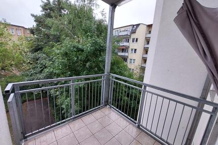 3 Zimmer-Wohnung mit Balkon in Gera-Untermhaus