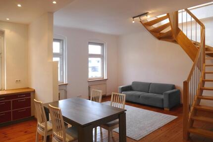 Über den Dächern in Seenähe: 2 verbundene Etagen mit Terrasse - Berlin Reinickendorf