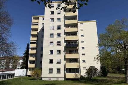 Wohnung zum Kaufen in Ehingen 97.000,00 € 78 m²