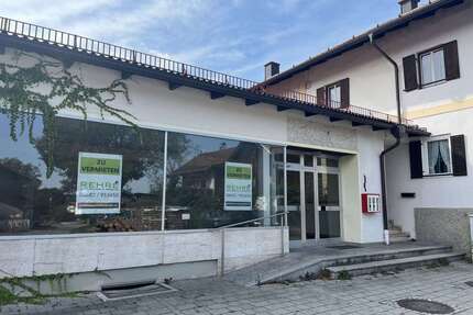 Einzelhandel in Saaldorf-Surheim 1.218,50 € 233 m²
