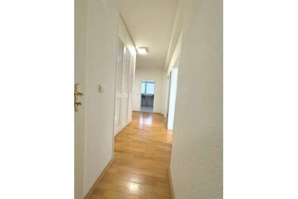Wohnung zum Kaufen in Düsseldorf 448.500,00 € 80 m²