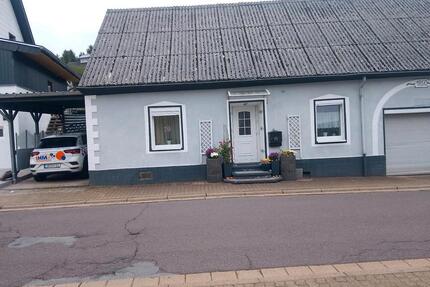 kleines Einfamilienhaus - 95.000,00&nbsp;EUR Kaufpreis, ca.&nbsp; 95,00&nbsp;m&sup2; in Wadern (PLZ: 66687)