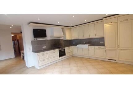 140 m² EG-Wohnung mit Gartenhof | 3 Min zur Maximilianstraße - Speyer