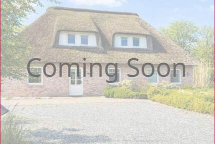 Coming Soon: Reetdachhaus im Grünen - Drage