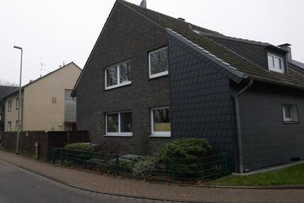 schöne 3,5 Zimmerwohnung, 75 m², mit Balkon, nähe Wohnungswald - Dinslaken Lohberg