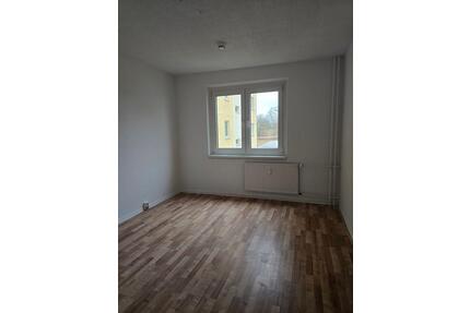 2 Monate kaltmietfrei! Helle 3-Zimmer-Wohnung mit Balkon in Stendal