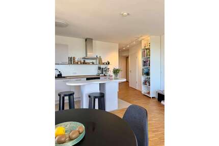Wohnung zum Mieten in Freiburg im Breisgau 1.640,00 € 77.45 m²