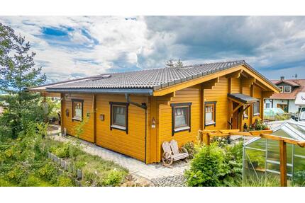 Öko-Blockhaus, familienfreundlich mit Charme - provisionsfrei - Steinach