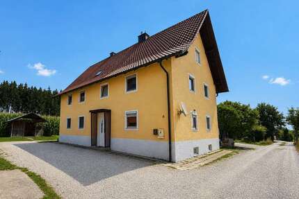 Haus zum Kaufen in Altfrauenhofen 689.000,00 € 269.96 m²