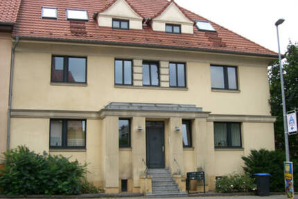Schöne 2 Zimmer-Wohnung mit Balkon in zentraler Lage zu mieten! - Schwerin Weststadt