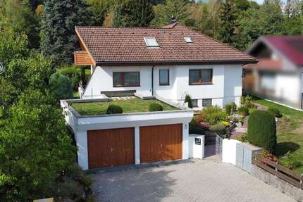 Haus zum Kaufen in Freudenstadt 680.000,00 € 195 m²