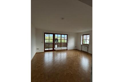 Sehr schöne 3-Zimmer-Wohnung mit Balkon in Thierhaupten