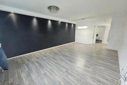 Moderne 4-Zimmer-Wohnung mit Garten in Aalen-Hüttfeld