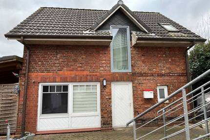 Vermietetes Mehrfamilienhaus mit 2 Wohneinheiten in Drochtersen