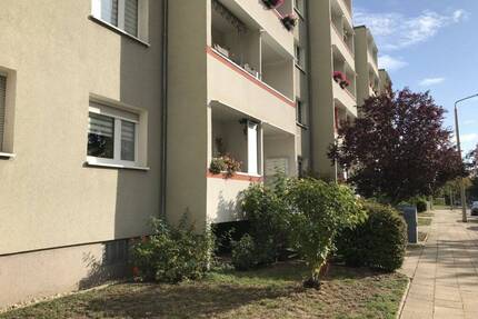 3-Raum-Wohnung mit Balkon und Dusche - WBS erforderlich!!! - Halle (Saale) Nördliche Neustadt