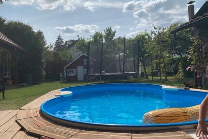 Sehr gemütliches Holzhaus, 330 qm, Pool, Solar, Sauna, super Lage - Schulzendorf