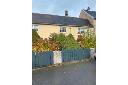 Einfamilienhaus in Wernesgrün - 55.000,00&nbsp;EUR Kaufpreis, ca.&nbsp; 140,00&nbsp;m&sup2; in Reichenbach im Vogtland (PLZ: 08468)